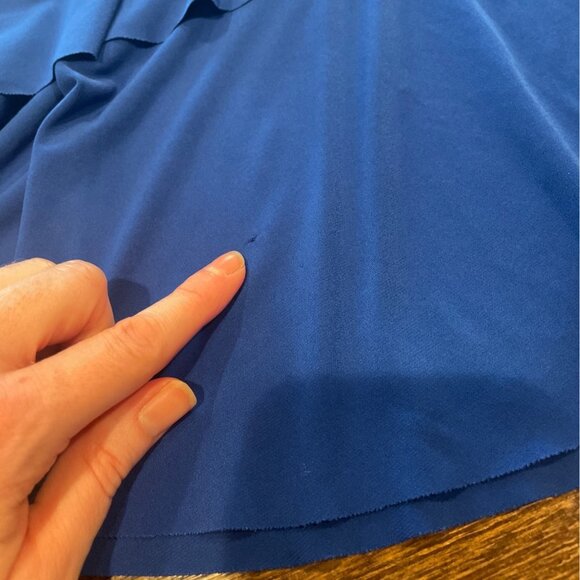 Susan Graver Women's Sz M Blue Top Ruffle Asymmetrical Tiered Stretch Scoop Neck - Picture 5 of 10